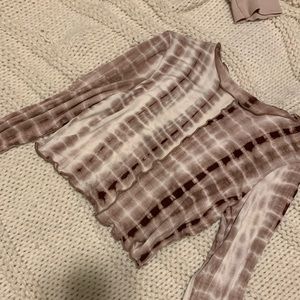 long sleeve crop top